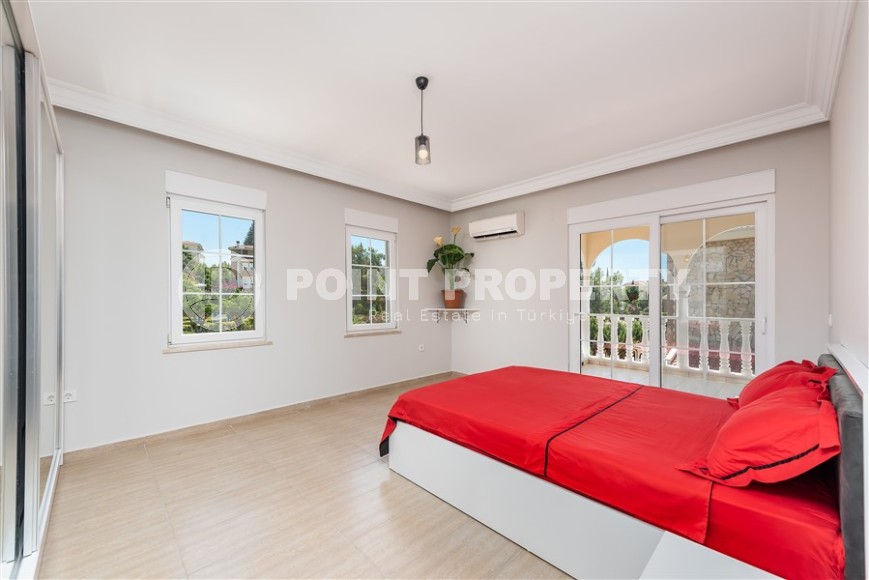 Panoramic villas with sea and mountain views, in a picturesque, ecologically clean area of Alanya - Incekum-id-6081-photo-8