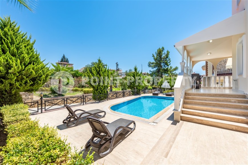 Panoramic villas with sea and mountain views, in a picturesque, ecologically clean area of Alanya - Incekum-id-6081-photo-19