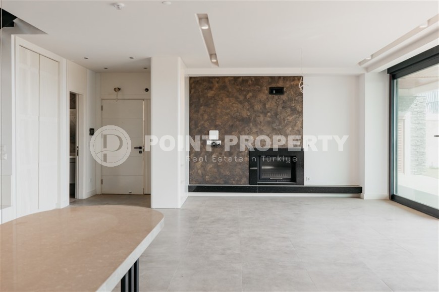 Luxury villa with a swimming pool and a garden, in a modern residential complex with a “city within a city” infrastructure-id-6090-photo-5