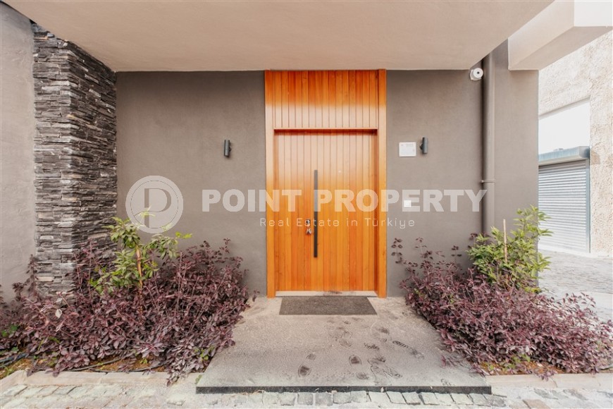 Luxury villa with a swimming pool and a garden, in a modern residential complex with a “city within a city” infrastructure-id-6090-photo-19