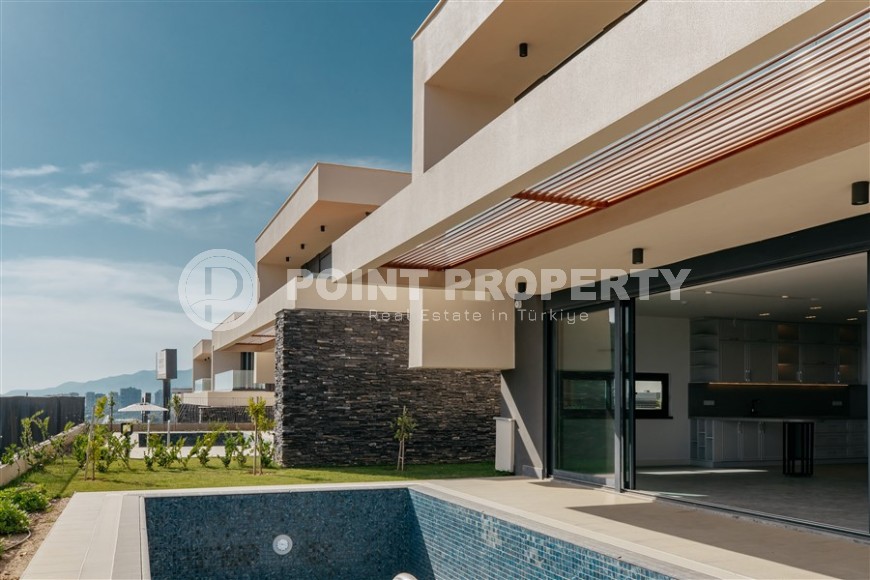 Luxury villa with a swimming pool and a garden, in a modern residential complex with a “city within a city” infrastructure-id-6090-photo-21