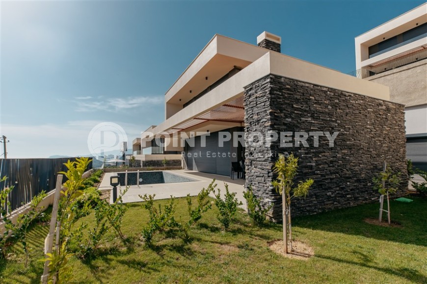 Luxury villa with a swimming pool and a garden, in a modern residential complex with a “city within a city” infrastructure-id-6090-photo-23