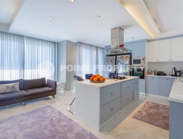 Дуплекс с дизайнерским ремонтом, на 6-м этаже с мансардой, в спокойном районе Аланьи - Чиплаклы-id-6092-фото-4