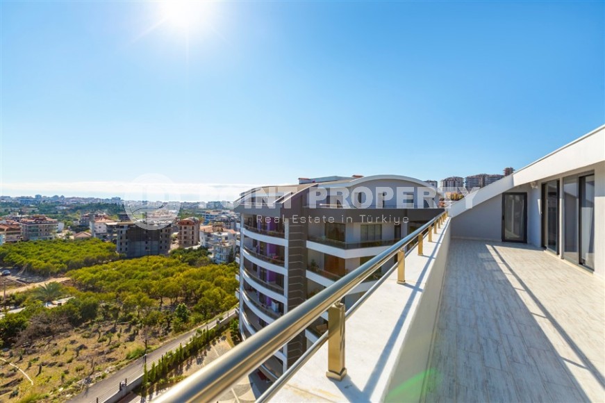 Дуплекс с дизайнерским ремонтом, на 6-м этаже с мансардой, в спокойном районе Аланьи - Чиплаклы-id-6092-фото-20