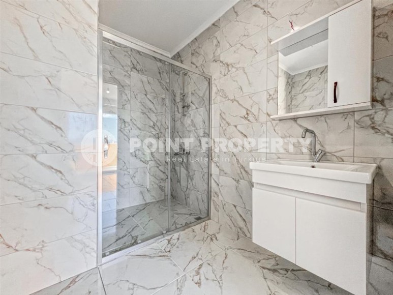 Просторная двухуровневая квартира с качественной чистовой отделкой, в 250 метрах от пляжа и набережной-id-6109-фото-12