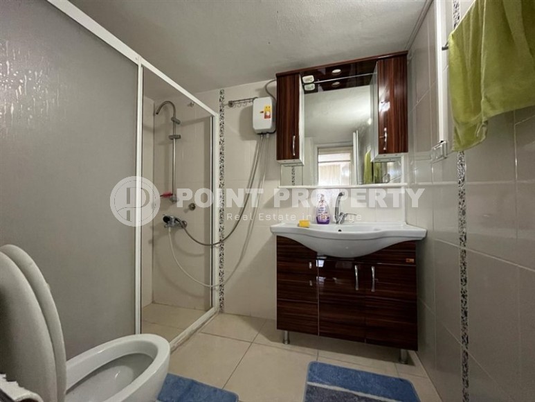 Благоустроенная меблированная квартира на первой линии от моря, в центре Аланьи-id-6110-фото-9