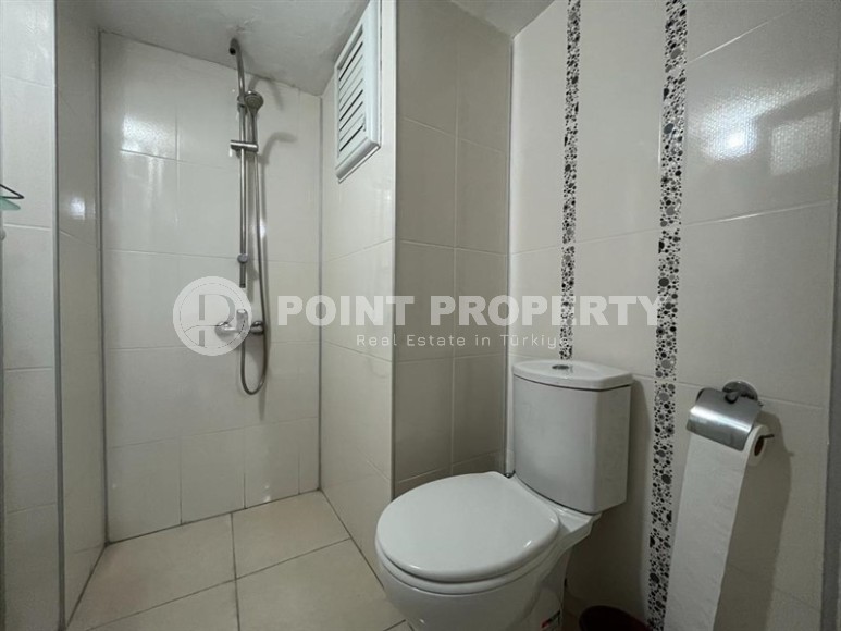 Благоустроенная меблированная квартира на первой линии от моря, в центре Аланьи-id-6110-фото-10