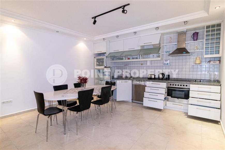 Inexpensive, spacious apartment, with furniture and household appliances, in a comfortable residential complex in the Mahmutlar area-id-6111-photo-3