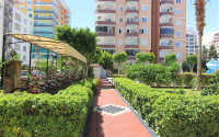 Furnished three bedroom apartment, 178m² 200m from the sea in Mahmutlar, Alanya-id-1482-photo-1