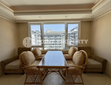 Panoramic duplex with sea views, on the 4th floor with attic, in the center of the popular area of Alanya - Oba-id-6112-photo-4