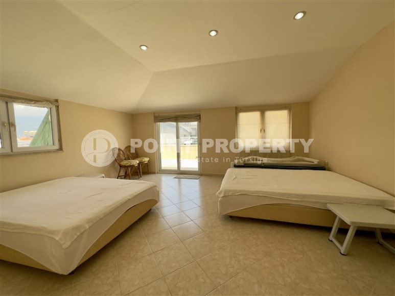 Панорамный дуплекс с видом на море, на 4-м этаже с мансардой, в центре популярного района Аланьи - Оба-id-6112-фото-6