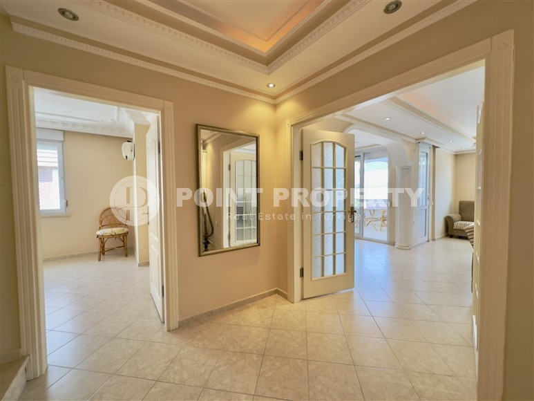 Панорамный дуплекс с видом на море, на 4-м этаже с мансардой, в центре популярного района Аланьи - Оба-id-6112-фото-9