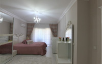 Furnished three bedroom apartment, 178m² 200m from the sea in Mahmutlar, Alanya-id-1482-photo-4