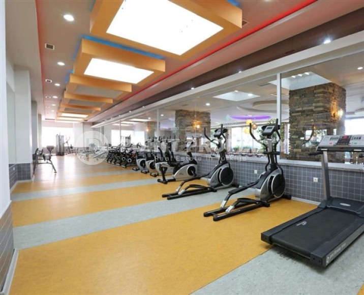 Compact studio with a large outdoor terrace, in a comfortable residential complex, 700 meters from the sea-id-6113-photo-3