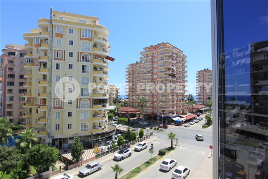 Furnished three bedroom apartment, 178m² 200m from the sea in Mahmutlar, Alanya-id-1482-photo-10