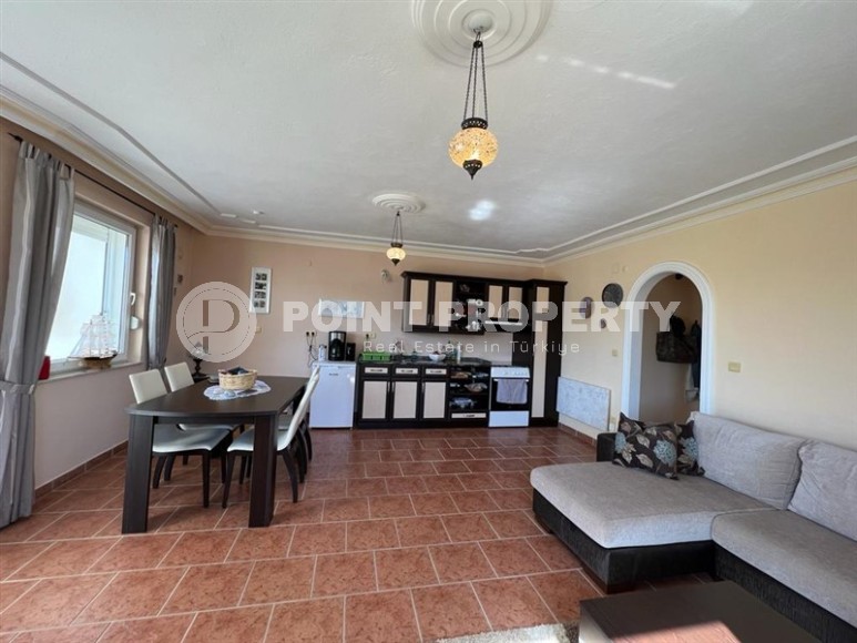 Недорогая меблированная квартира с двумя спальнями, в 850 метрах от моря-id-6115-фото-4