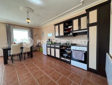 Недорогая меблированная квартира с двумя спальнями, в 850 метрах от моря-id-6115-фото-5