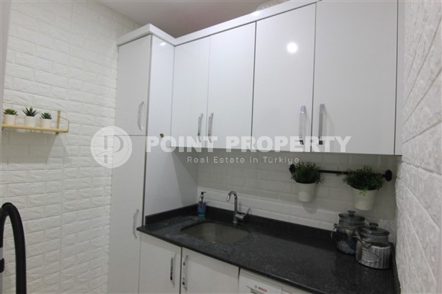 Furnished three bedroom apartment, 178m² 200m from the sea in Mahmutlar, Alanya-id-1482-photo-12
