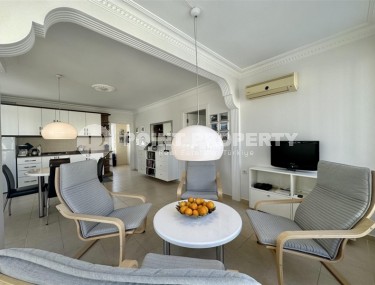 Комфортабельная квартира на самом берегу Средиземного моря, в центре популярного района Аланьи - Оба-id-6116-фото-2