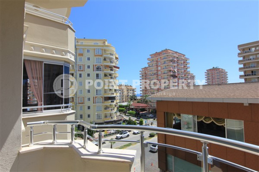Furnished three bedroom apartment, 178m² 200m from the sea in Mahmutlar, Alanya-id-1482-photo-21
