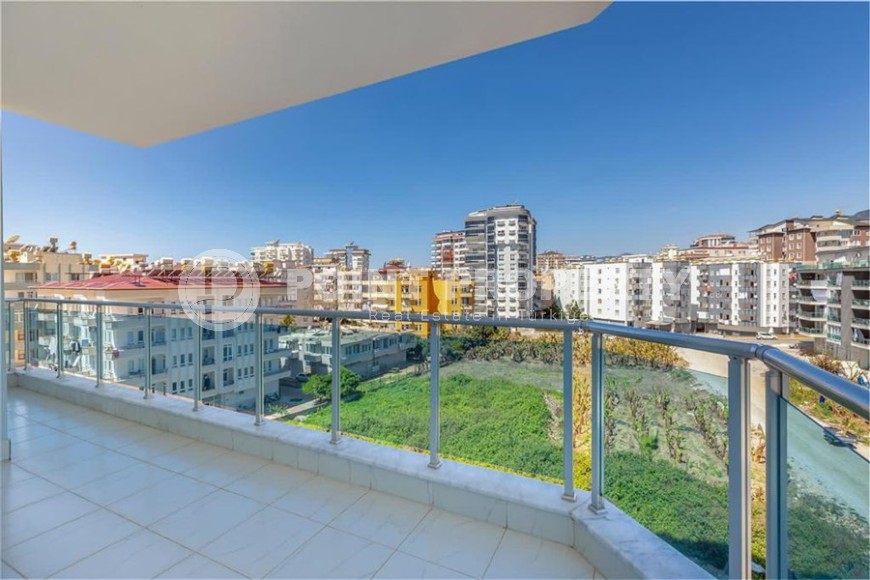 Comfortable apartment with modern furniture and household appliances, in the center of Mahmutlar-id-6124-photo-12