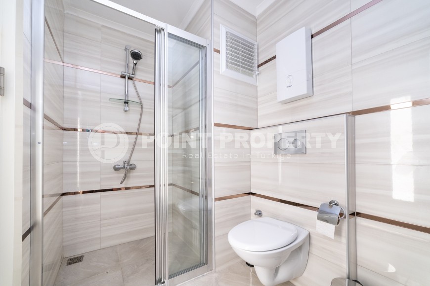 Светлая двухуровневая квартира на 5-м этаже с мансардой, в центре района Оба-id-6125-фото-7