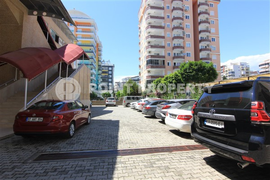Furnished three bedroom apartment, 178m² 200m from the sea in Mahmutlar, Alanya-id-1482-photo-30