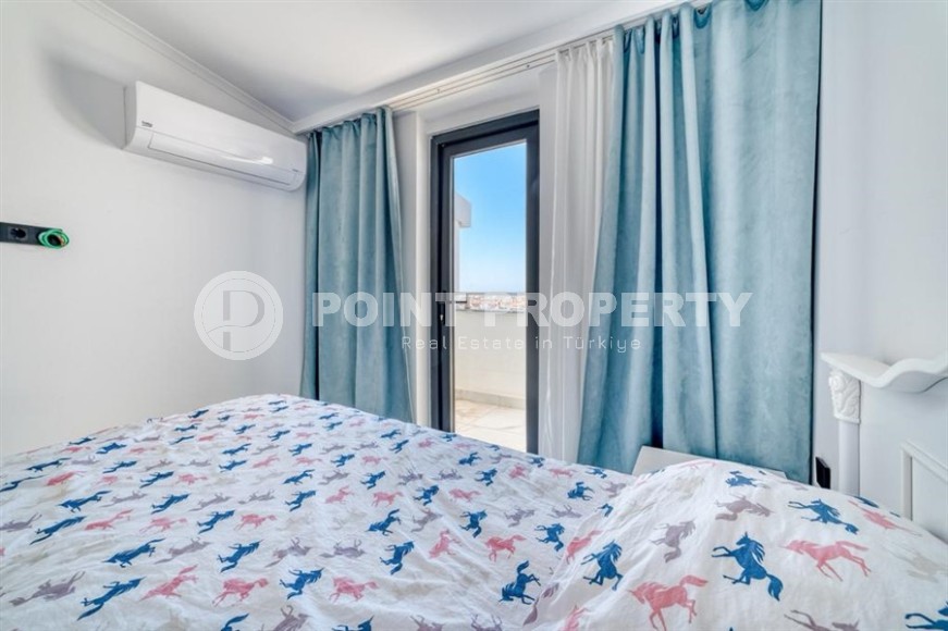 Стильная двухуровневая квартира с панорамным видом на горы, в центре популярного района Аланьи - Оба-id-6130-фото-9