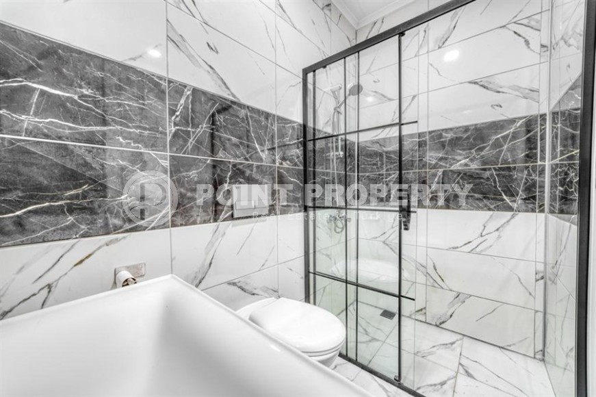 Стильная двухуровневая квартира с панорамным видом на горы, в центре популярного района Аланьи - Оба-id-6130-фото-12