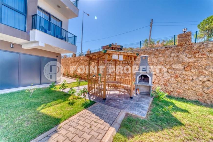 Стильная двухуровневая квартира с панорамным видом на горы, в центре популярного района Аланьи - Оба-id-6130-фото-23