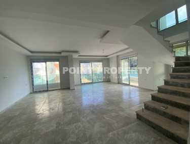 Просторный пентхаус 4+1, 280м², в новом комплексе в 500м от моря в районе Каргыджак, Алания-id-1484-фото-2