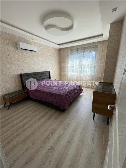 Spacious 4+1 apartment with a total area of 200 m2, 800 meters from the beach, in the Mahmutlar area-id-6137-photo-3