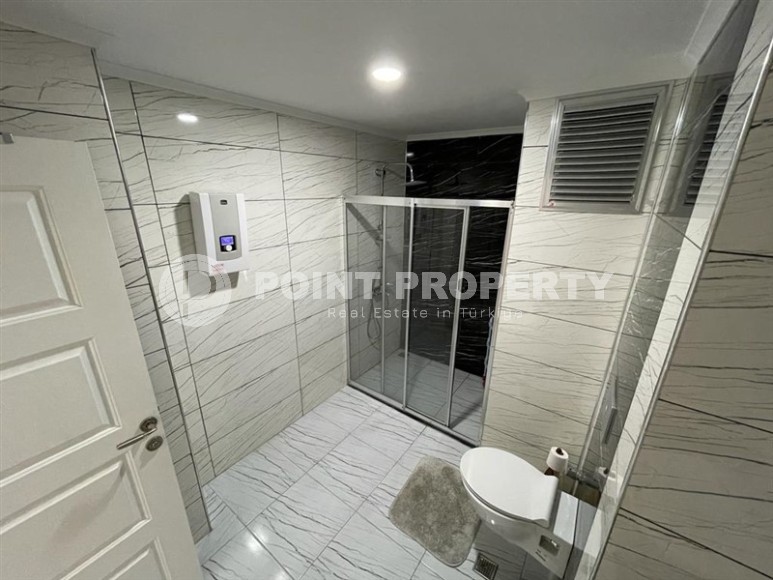 Spacious 4+1 apartment with a total area of 200 m2, 800 meters from the beach, in the Mahmutlar area-id-6137-photo-9