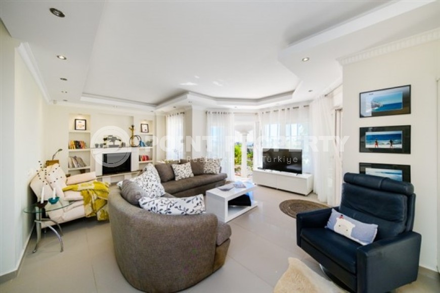 Отдельно стоящая вилла с бассейном и садом, в живописном, престижном районе Аланьи - Хасбахче-id-6138-фото-3