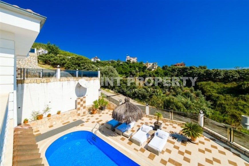 Отдельно стоящая вилла с бассейном и садом, в живописном, престижном районе Аланьи - Хасбахче-id-6138-фото-16