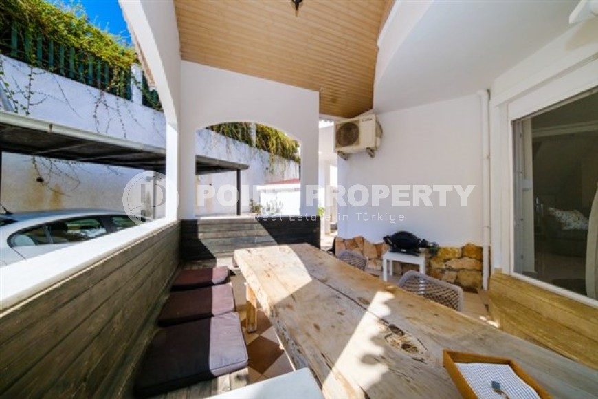 Отдельно стоящая вилла с бассейном и садом, в живописном, престижном районе Аланьи - Хасбахче-id-6138-фото-18