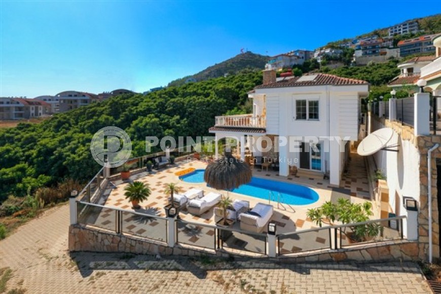 Отдельно стоящая вилла с бассейном и садом, в живописном, престижном районе Аланьи - Хасбахче-id-6138-фото-23