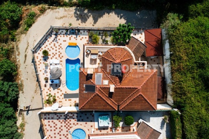 Отдельно стоящая вилла с бассейном и садом, в живописном, престижном районе Аланьи - Хасбахче-id-6138-фото-27