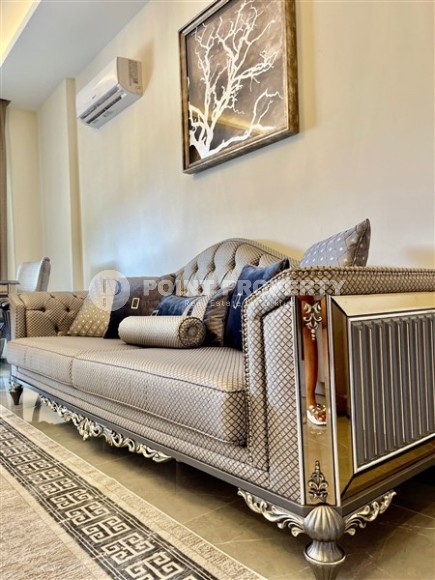 Stylish apartment with classic design, furniture and appliances, 650 meters from the sea-id-6139-photo-3