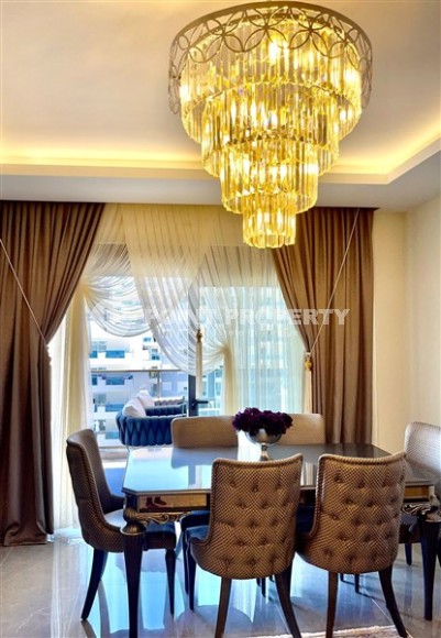 Stylish apartment with classic design, furniture and appliances, 650 meters from the sea-id-6139-photo-4