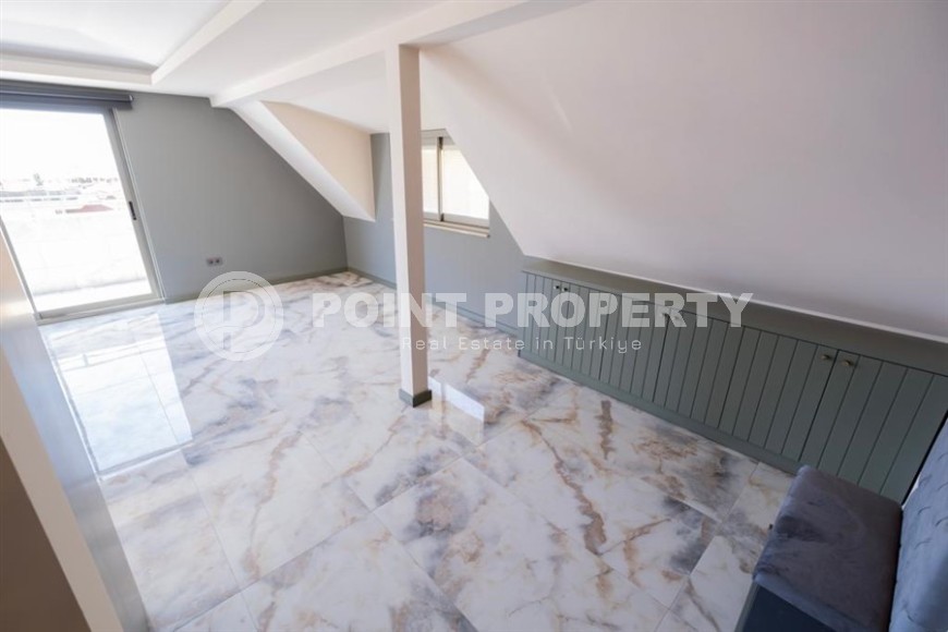 Spacious two-level apartment with high-quality finishing, 150 meters from the luxurious Cleopatra Beach-id-6142-photo-7