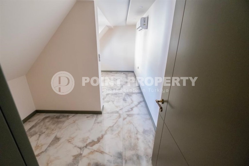 Spacious two-level apartment with high-quality finishing, 150 meters from the luxurious Cleopatra Beach-id-6142-photo-8