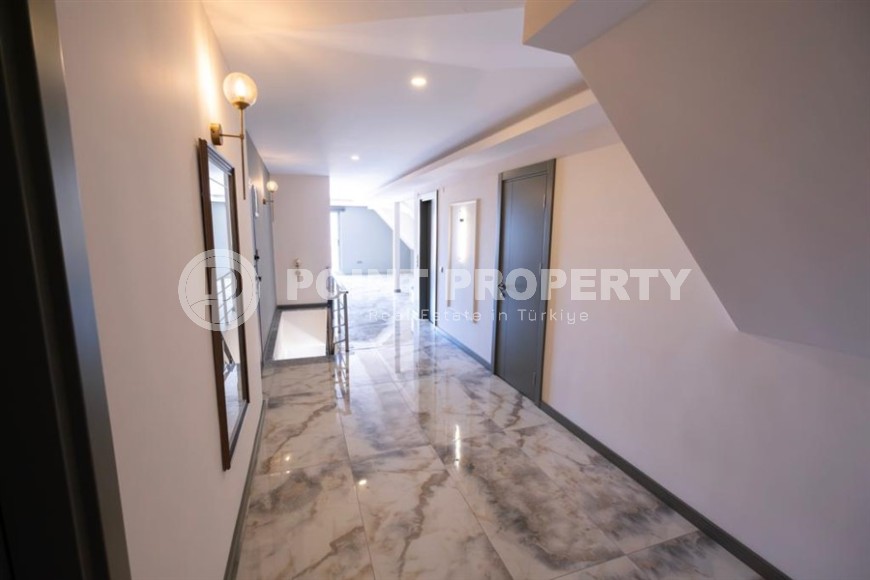 Spacious two-level apartment with high-quality finishing, 150 meters from the luxurious Cleopatra Beach-id-6142-photo-10