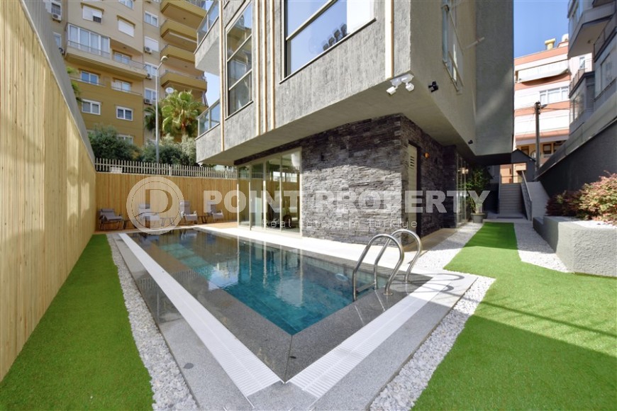 Spacious two-level apartment with high-quality finishing, 150 meters from the luxurious Cleopatra Beach-id-6142-photo-13