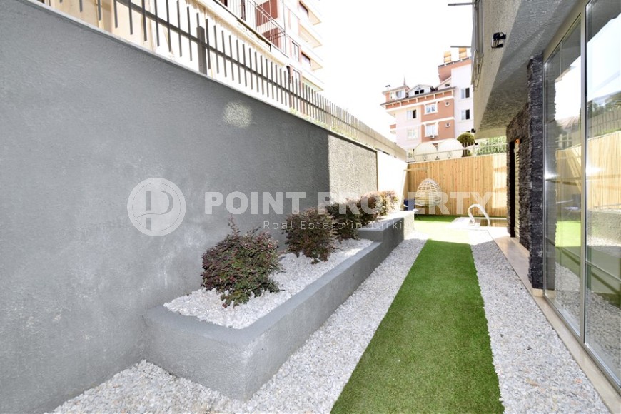 Spacious two-level apartment with high-quality finishing, 150 meters from the luxurious Cleopatra Beach-id-6142-photo-17