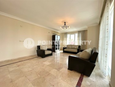 Большая двухуровневая квартира на 5-м этаже с мансардой, в 200 метрах от моря-id-6153-фото-2