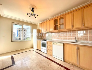 Большая двухуровневая квартира на 5-м этаже с мансардой, в 200 метрах от моря-id-6153-фото-3