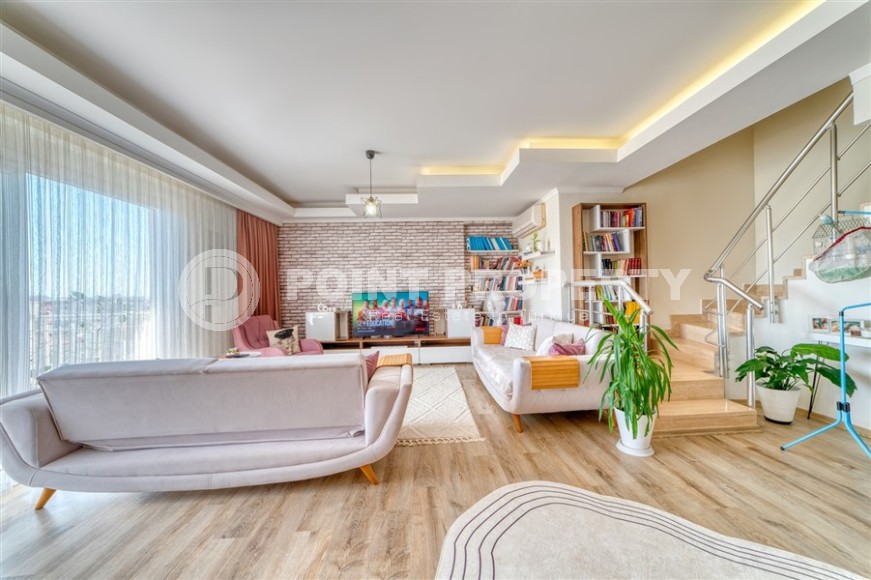 Comfortable, cozy apartment 3+1, on an area of 190 m2, in the popular area of Alanya - Oba-id-6154-photo-3