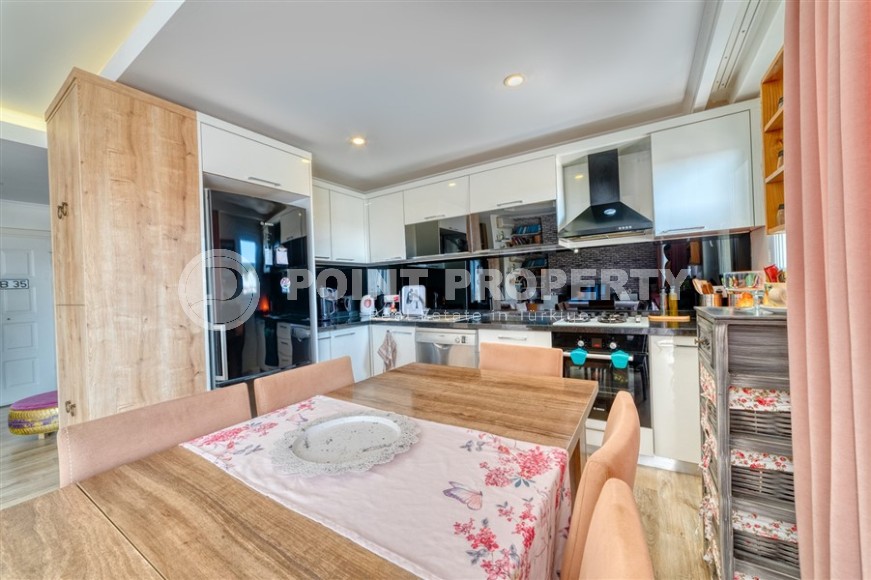 Comfortable, cozy apartment 3+1, on an area of 190 m2, in the popular area of Alanya - Oba-id-6154-photo-6