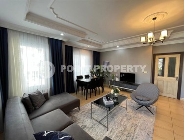 Apartment with modern design, stylish furniture and household appliances, in the very center of Alanya-id-6157-photo-1